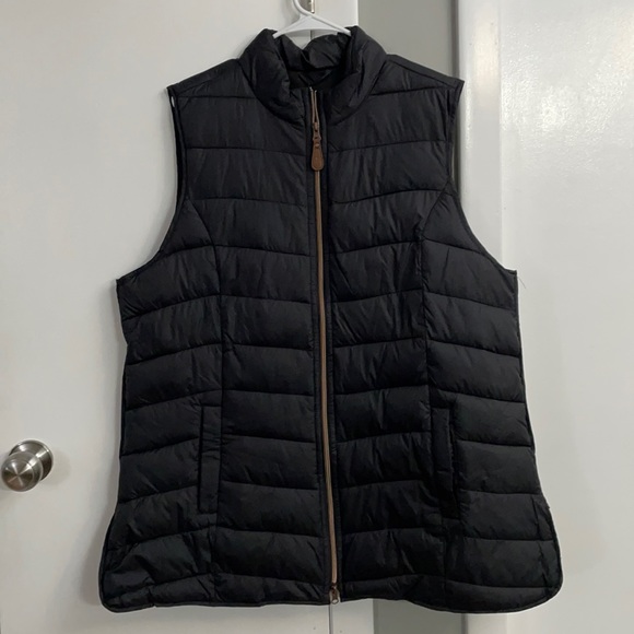 C.C Black Vest - Picture 1 of 4